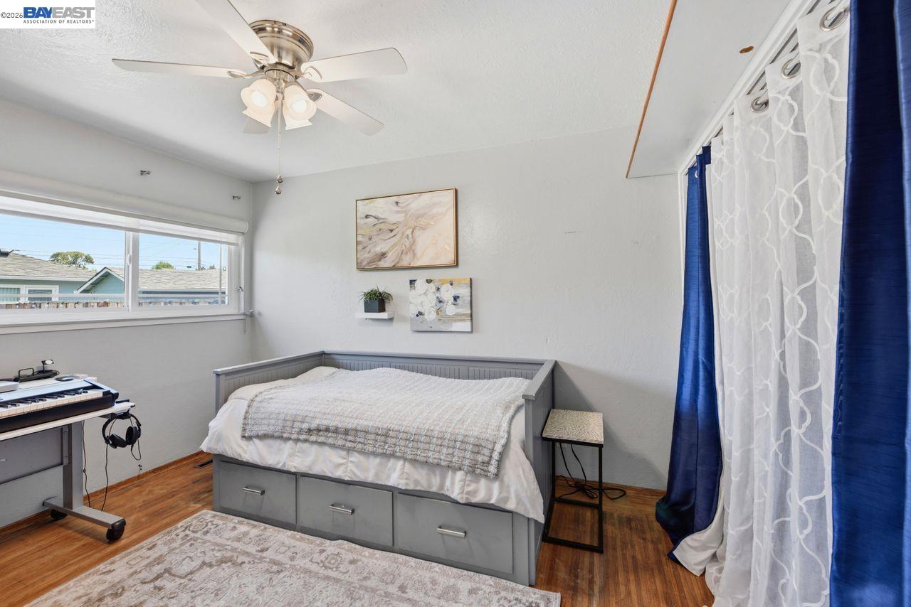 Property photo 28