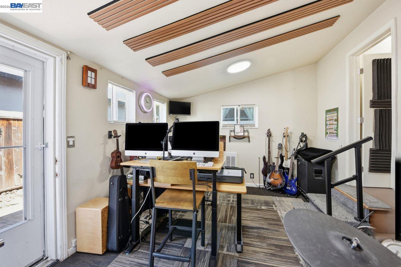 Property photo 35