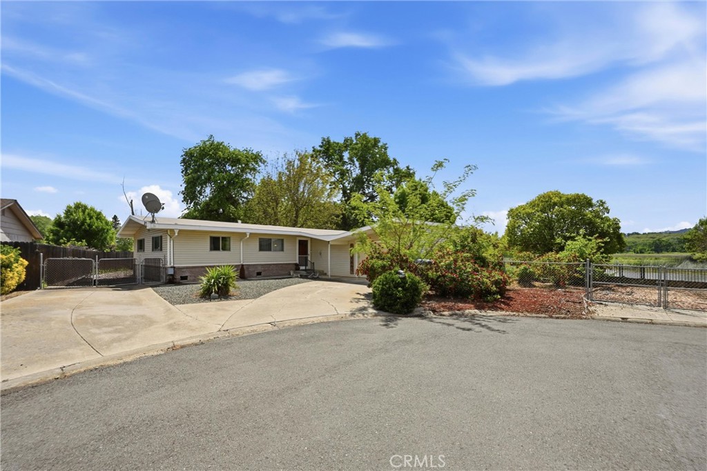 Property photo 33