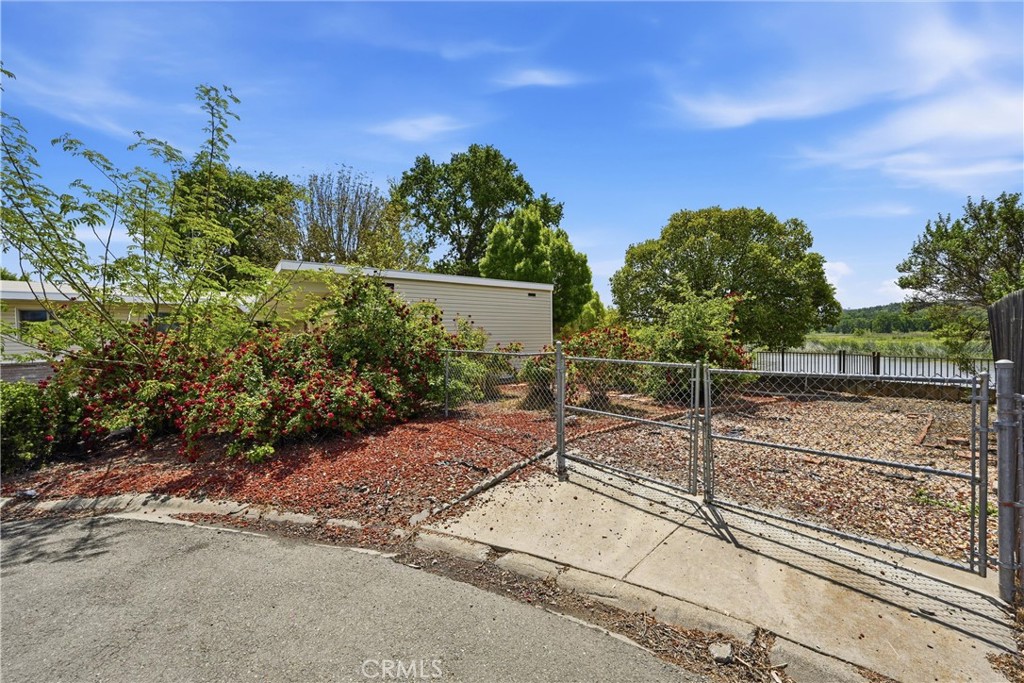 Property photo 35