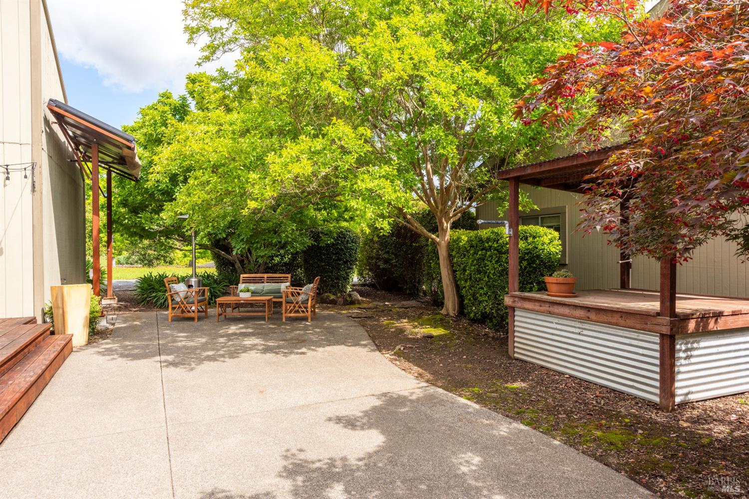 Property photo 38