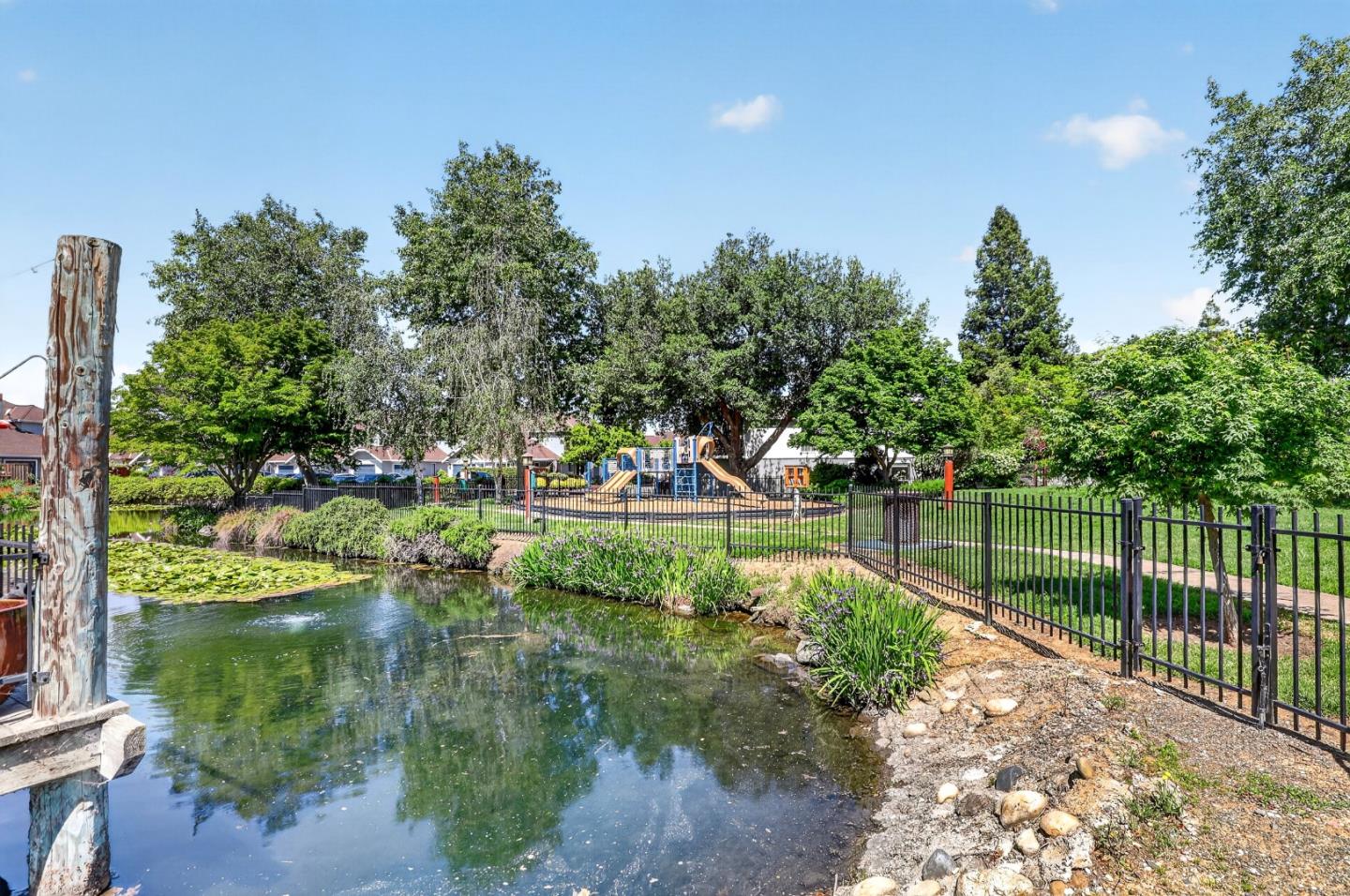 Property photo 35