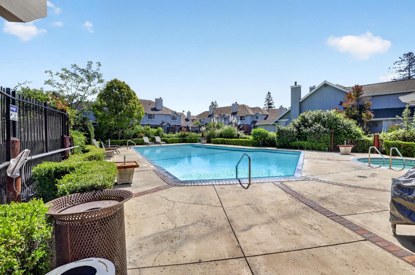 Property photo 36