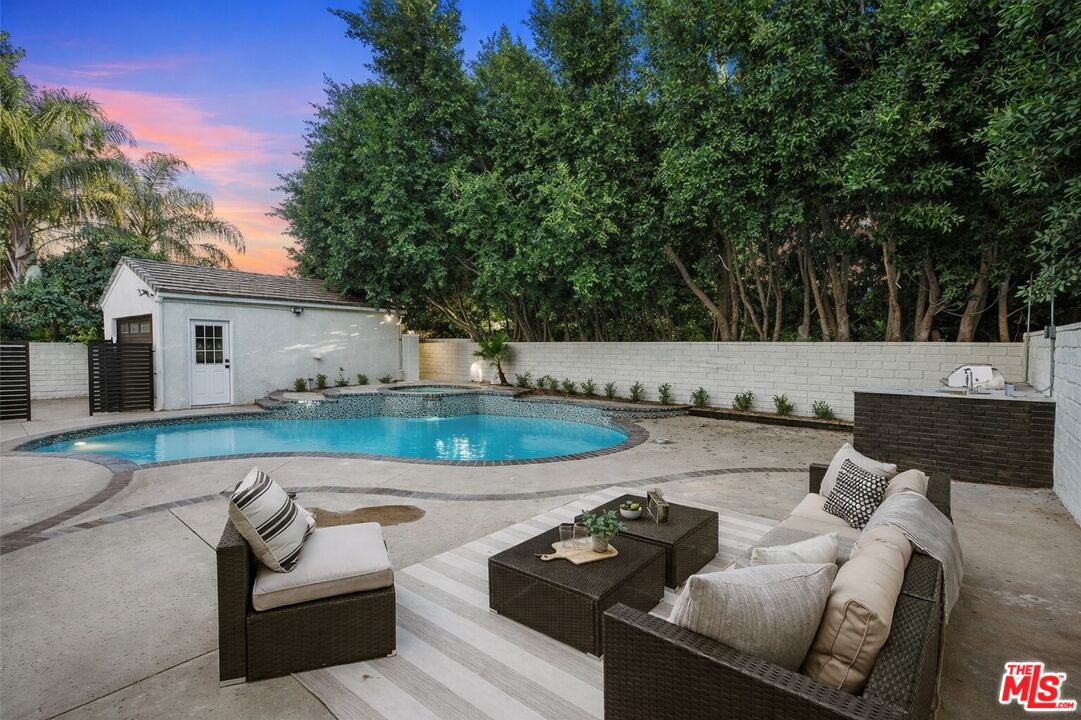 Property photo 31