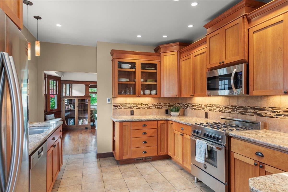 Property photo 24