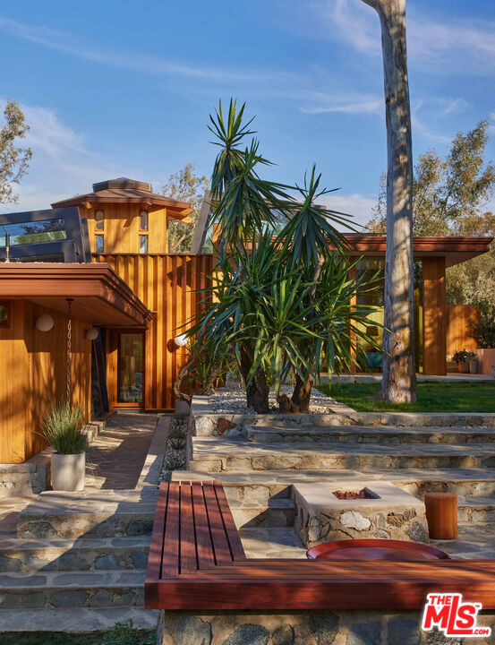 Property photo 38