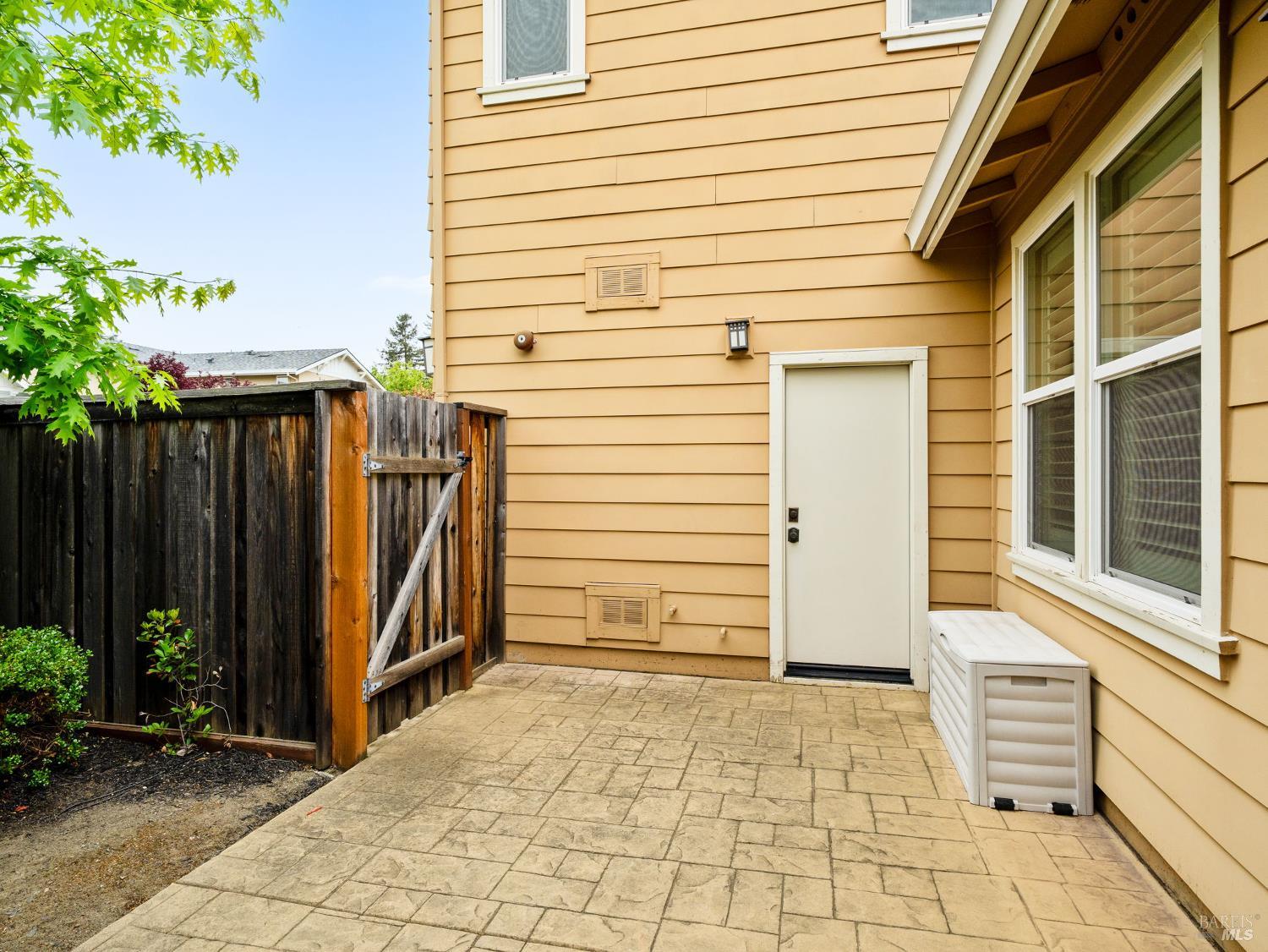 Property photo 38
