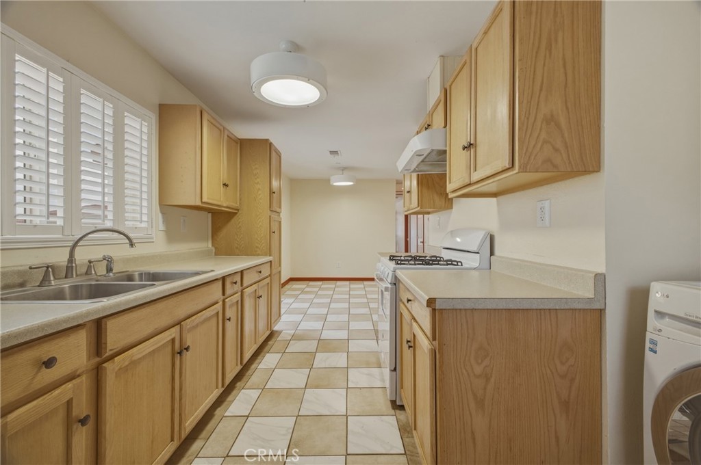 Property photo 35