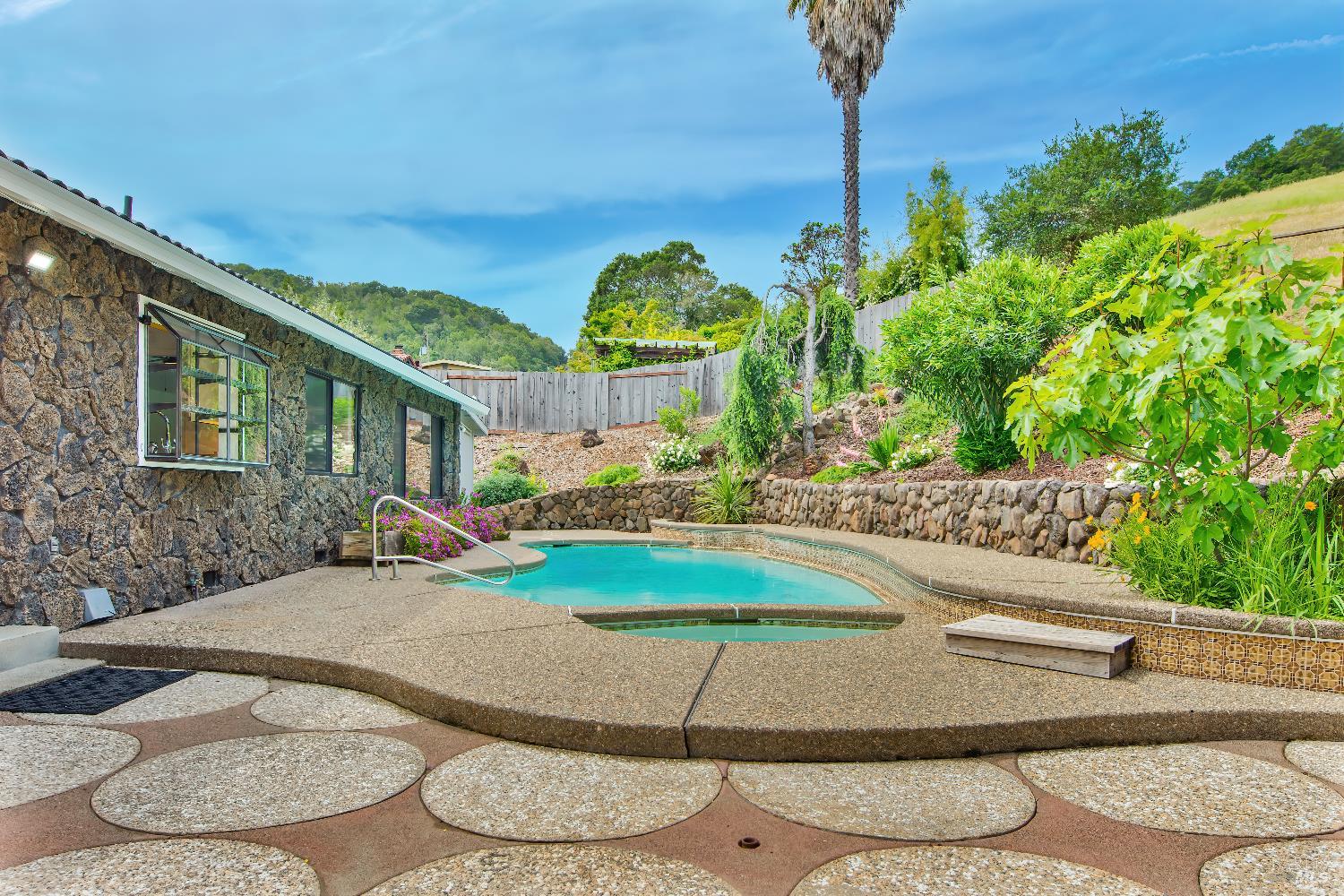 Property photo 38