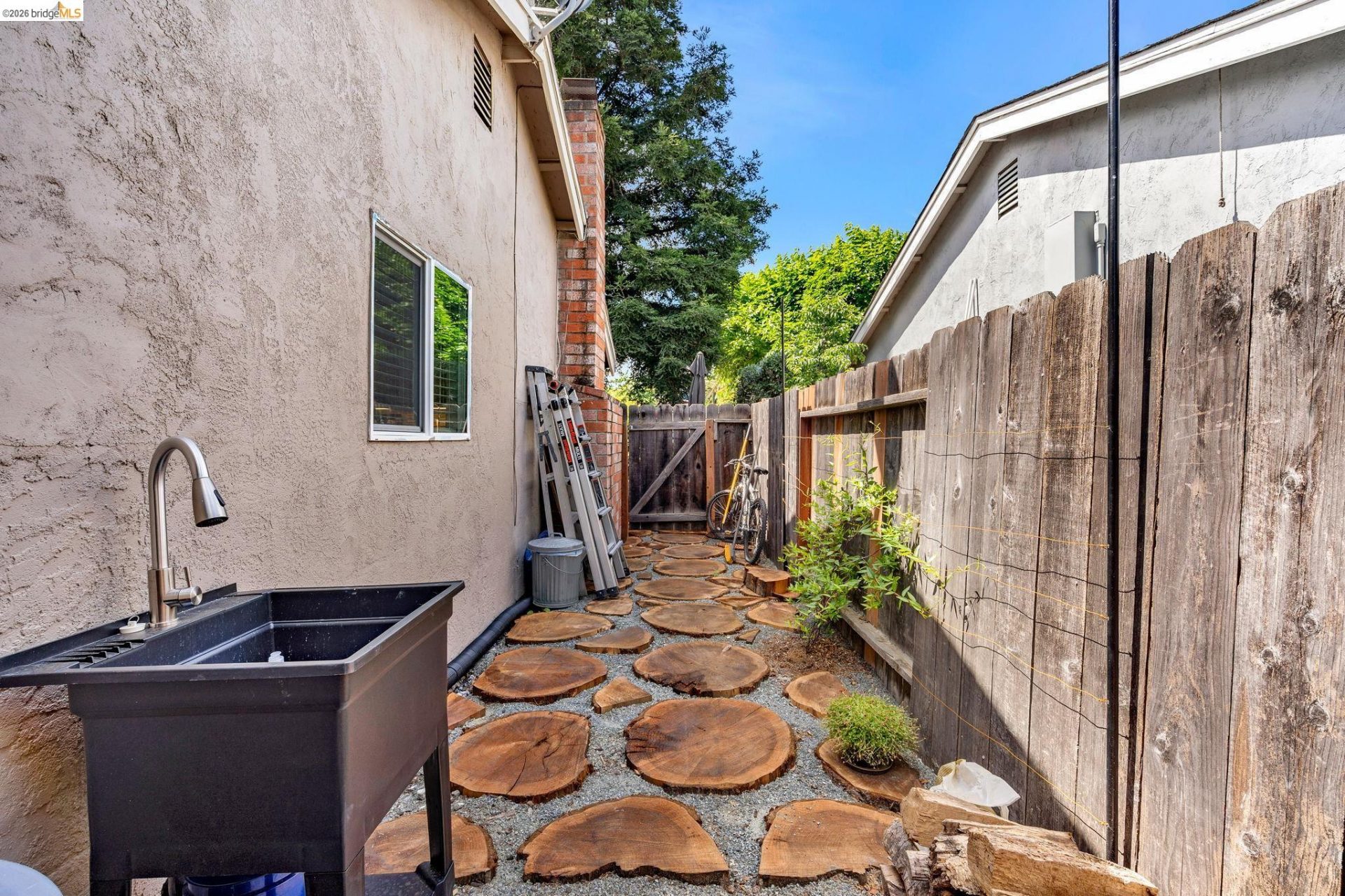 Property photo 37