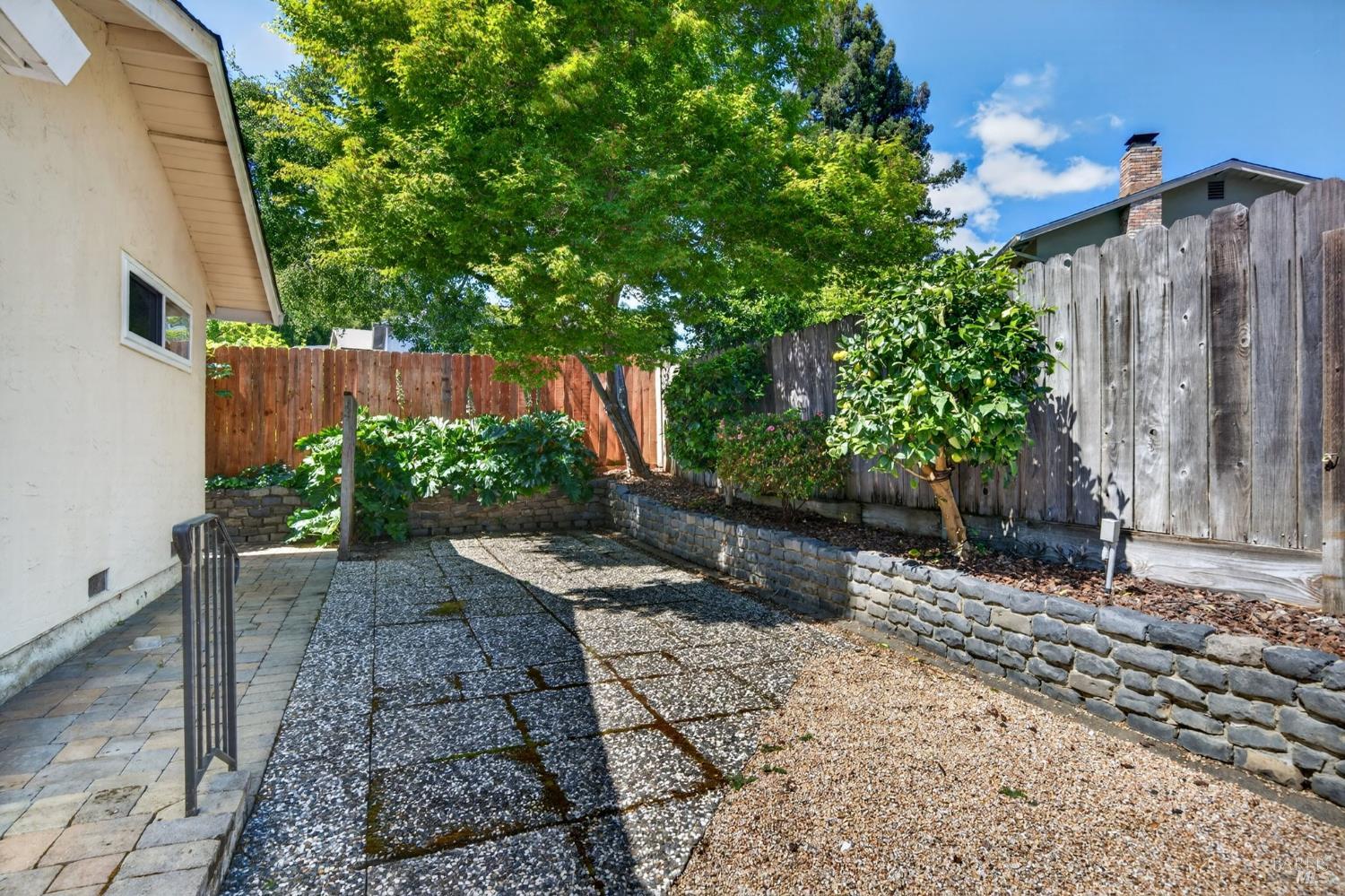 Property photo 36