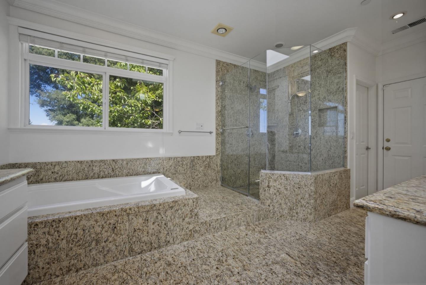 Property photo 50