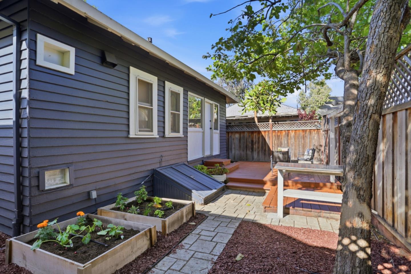 Property photo 43