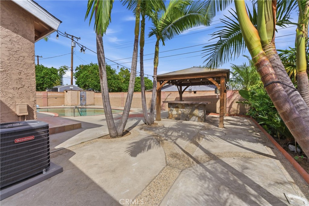 Property photo 33
