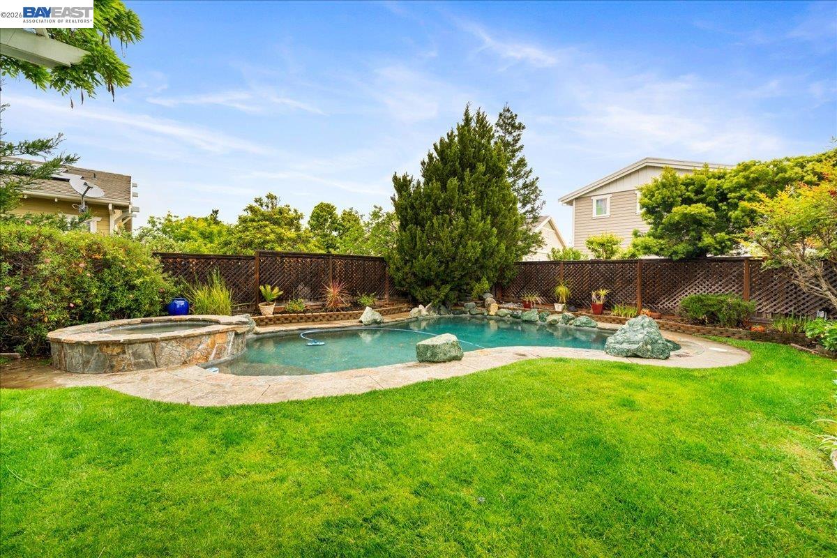 Property photo 24
