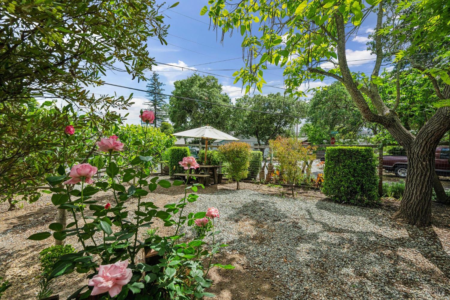 Property photo 33