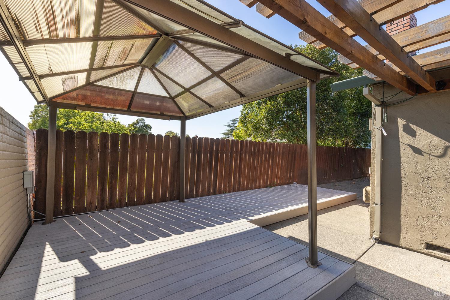 Property photo 43