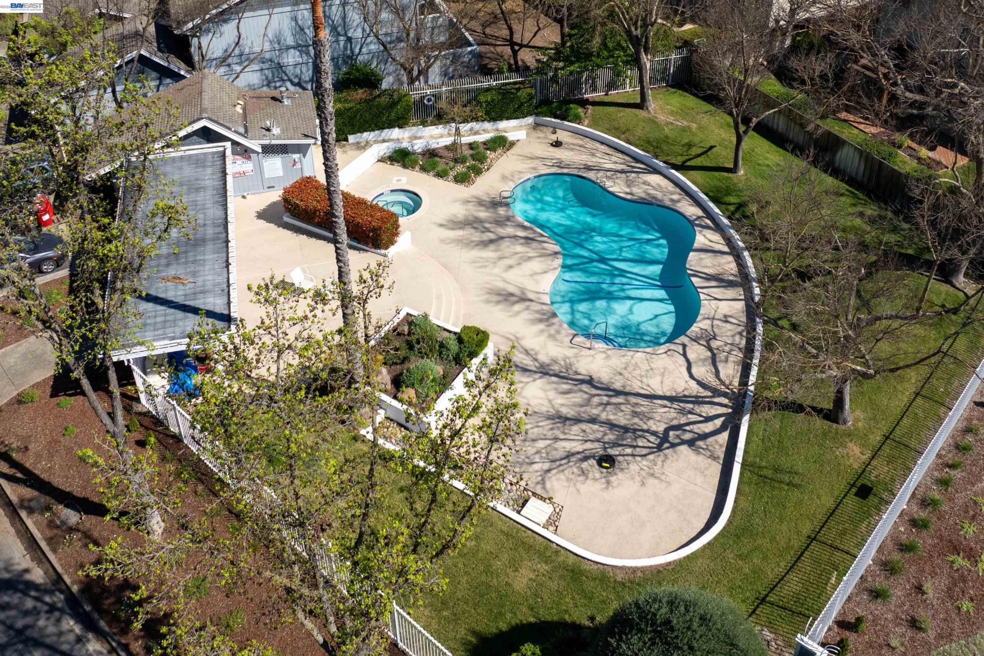 Property photo 38