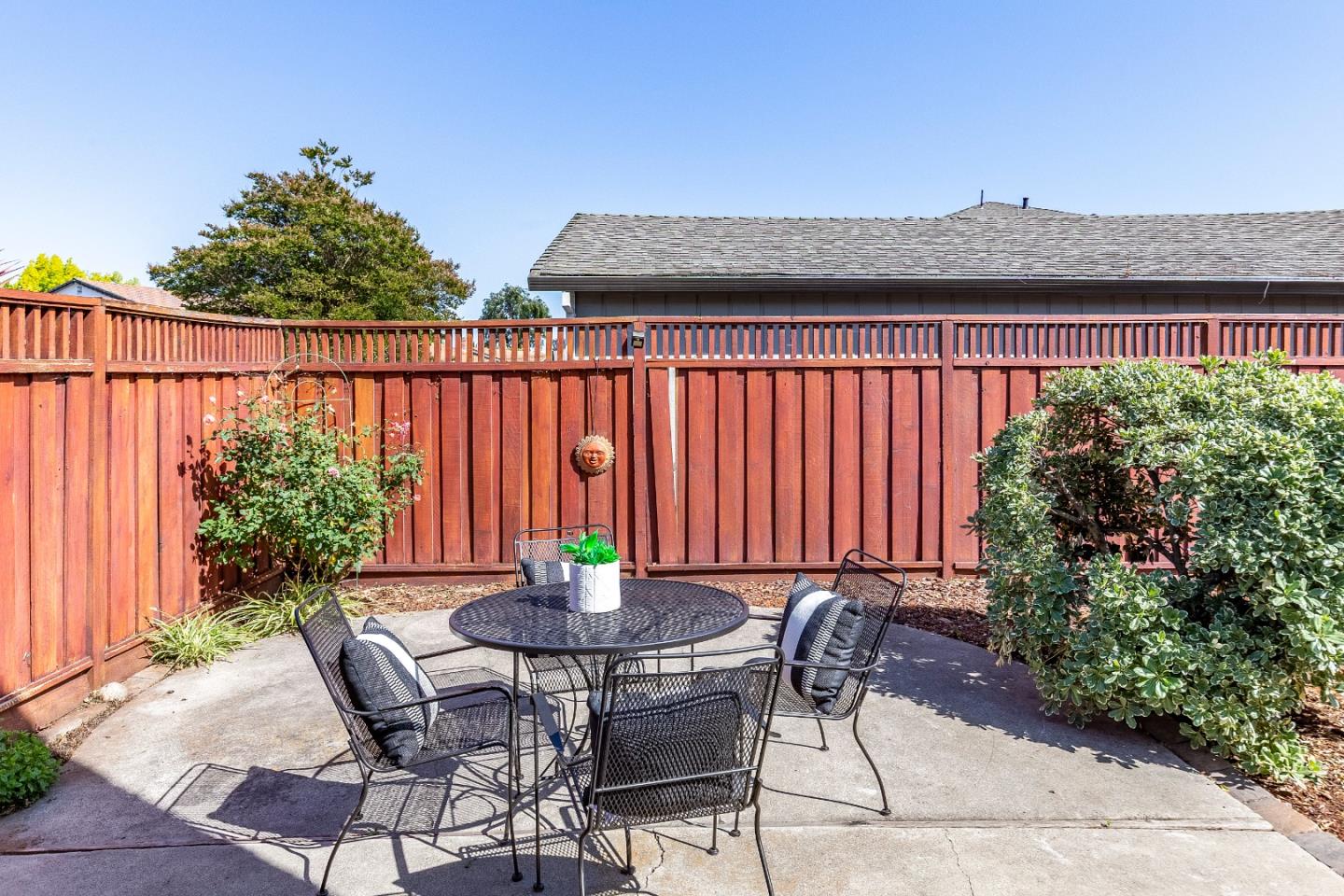 Property photo 31