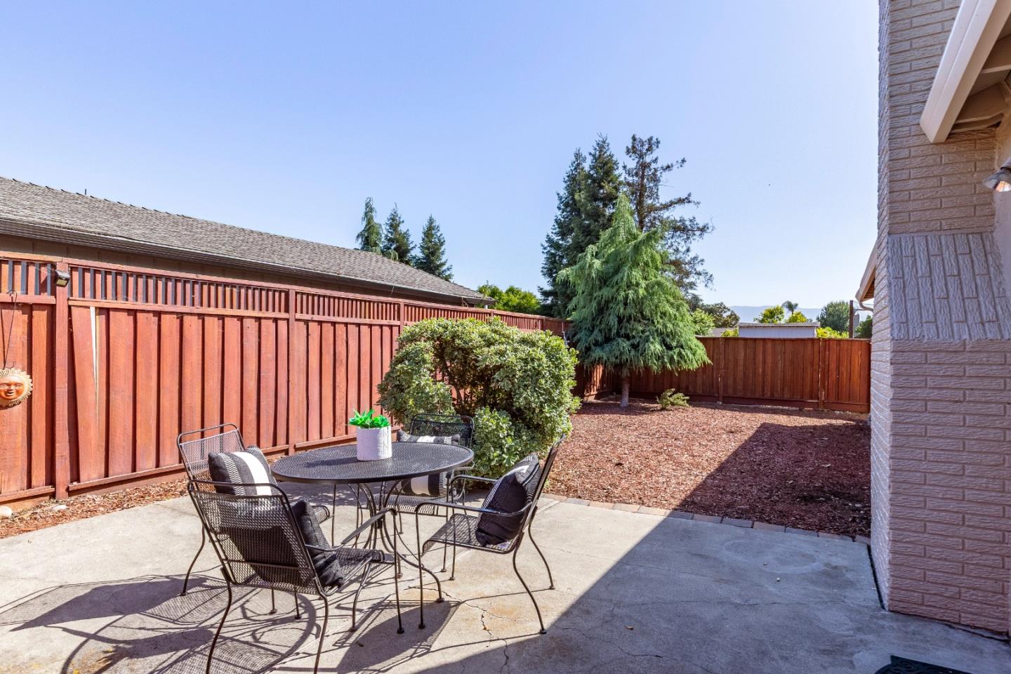 Property photo 33