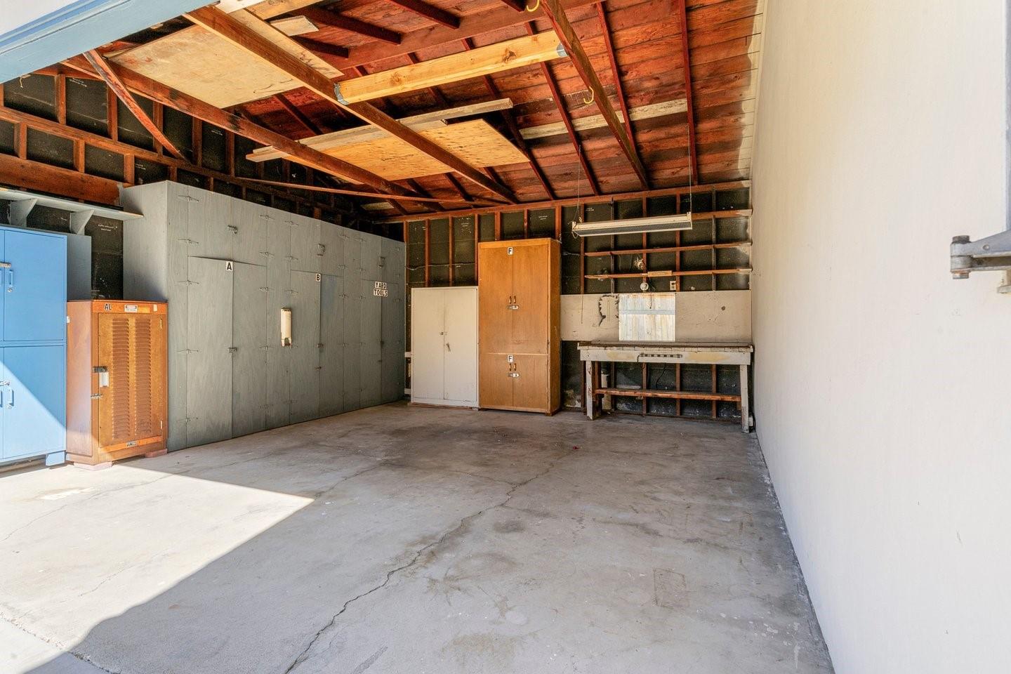 Property photo 32