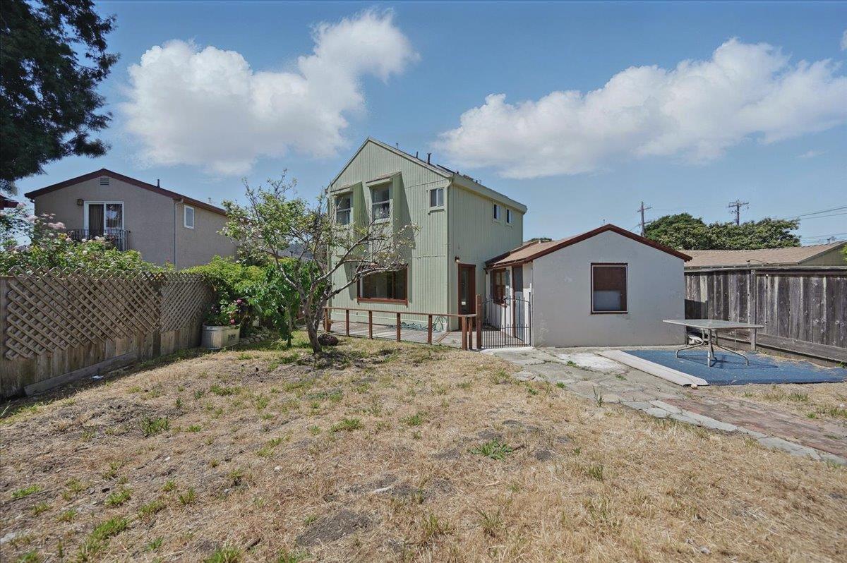 Property photo 44