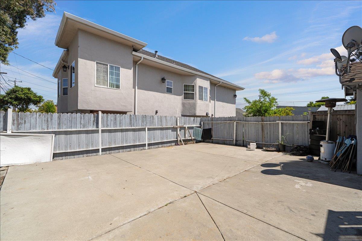 Property photo 25