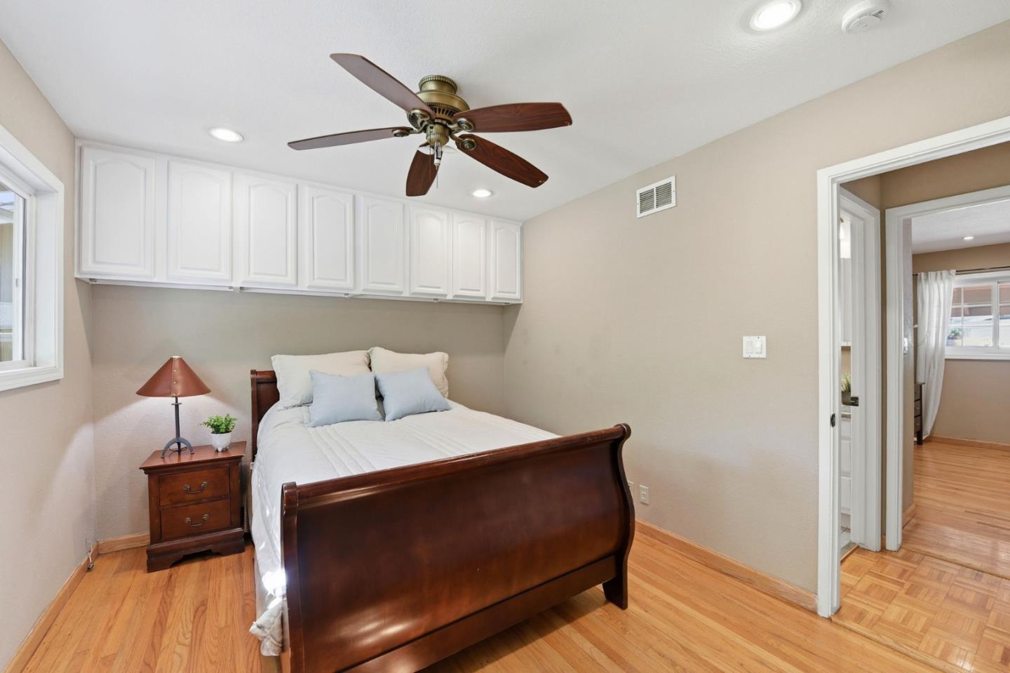 Property photo 35