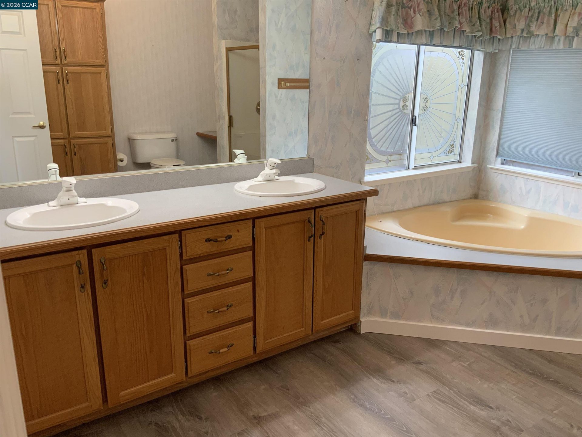 Property photo 32