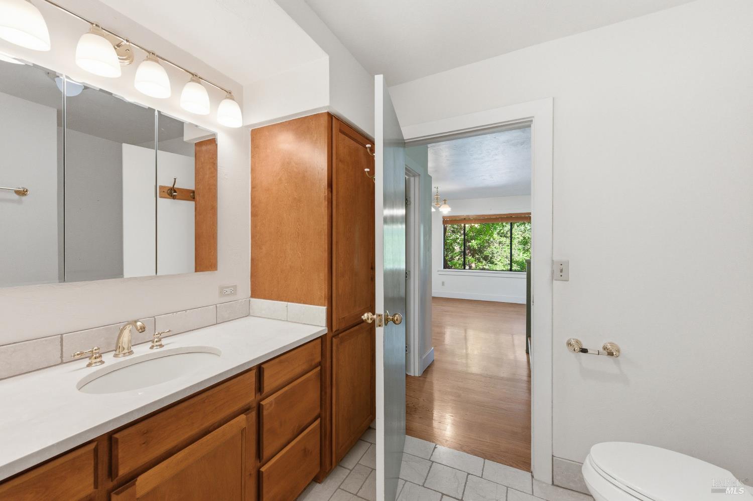 Property photo 28