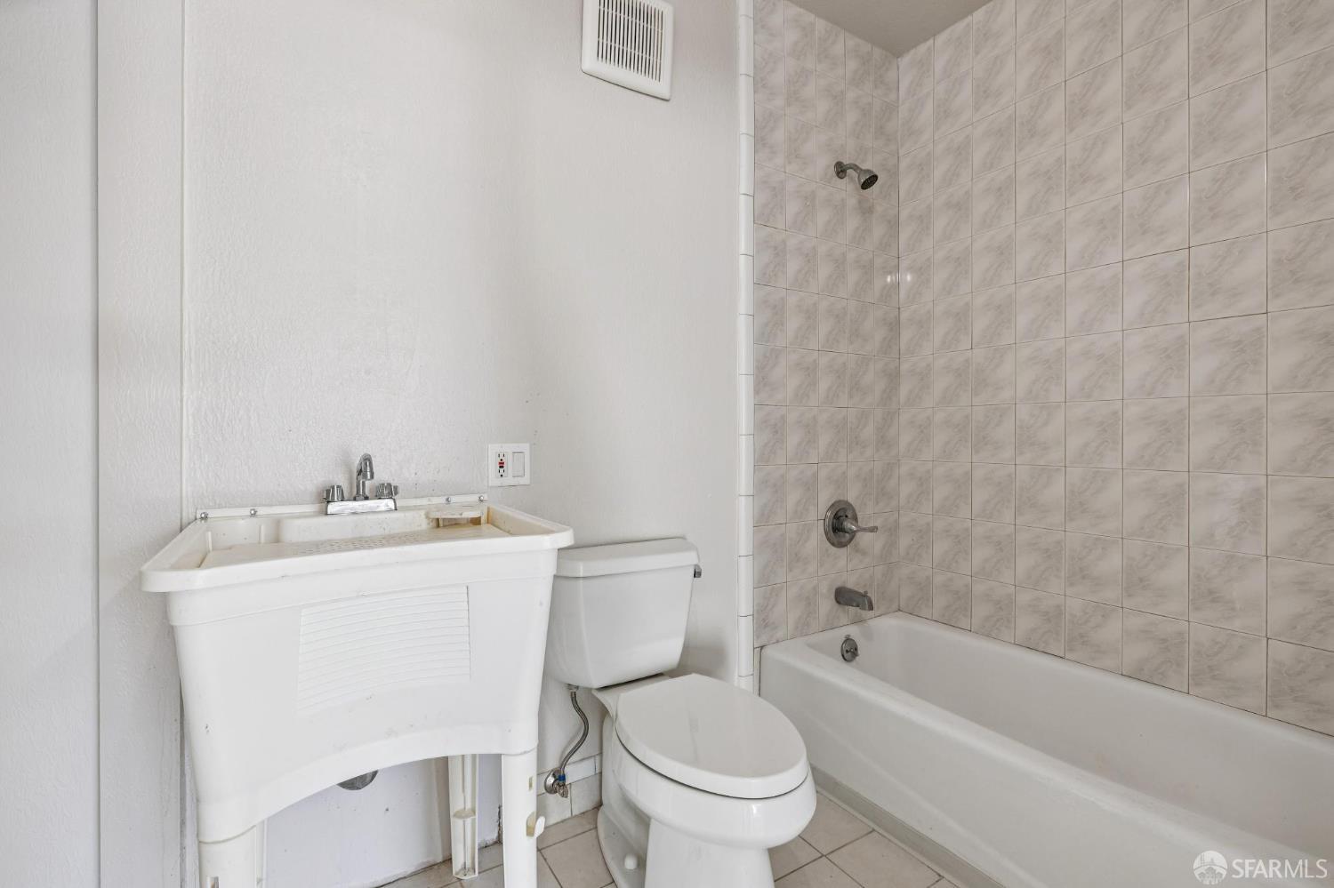 Property photo 50