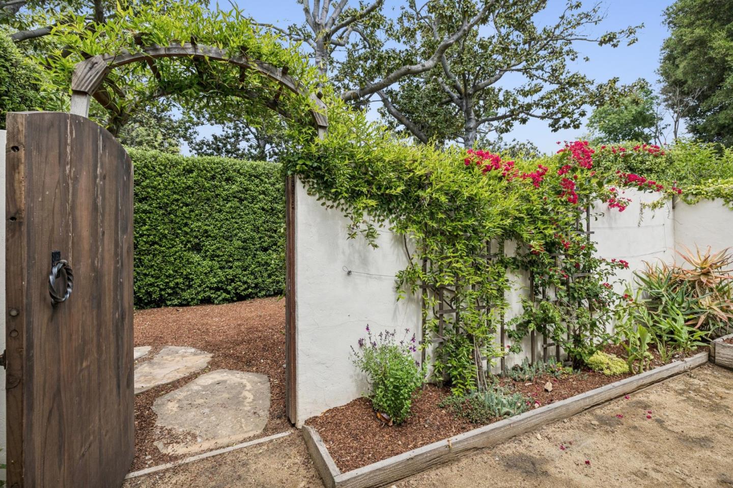 Property photo 32