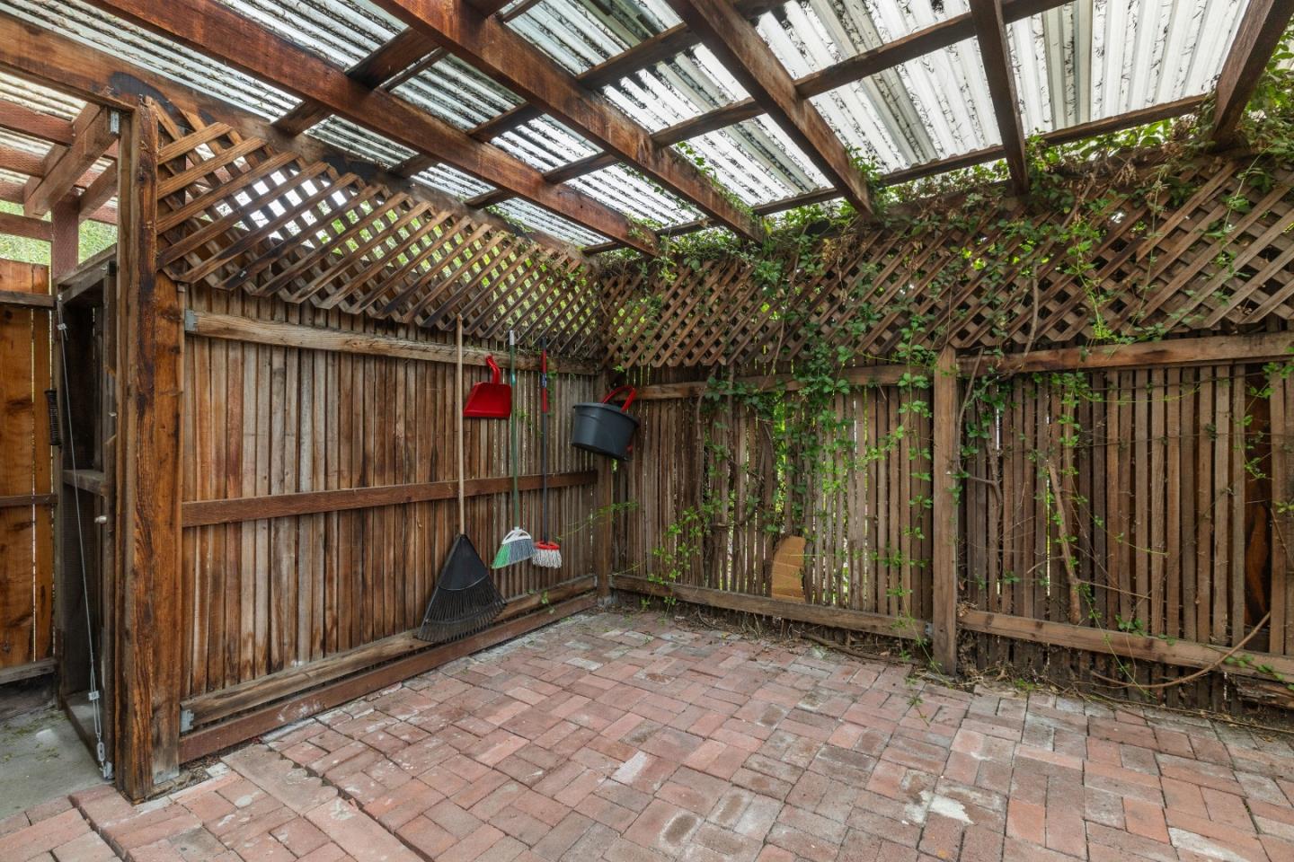 Property photo 34