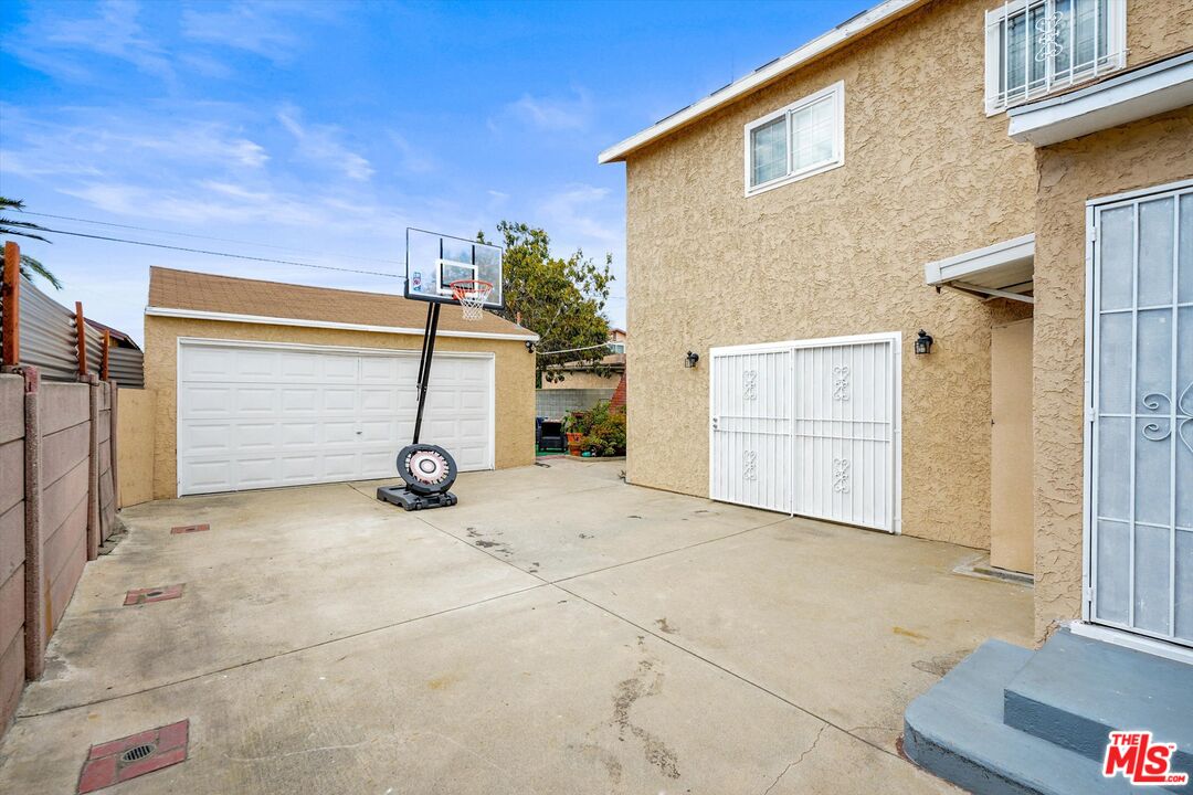 Property photo 34