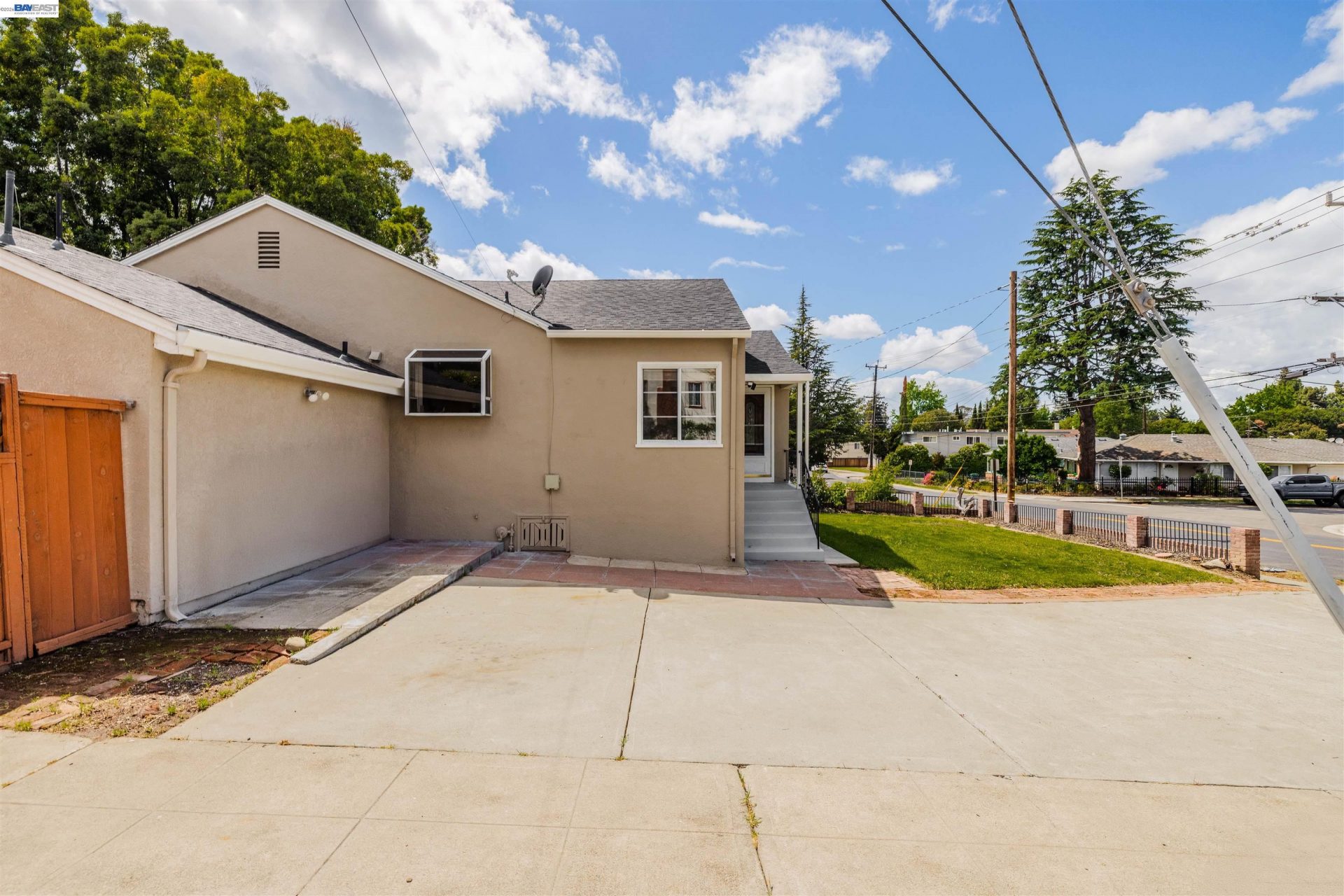 Property photo 31