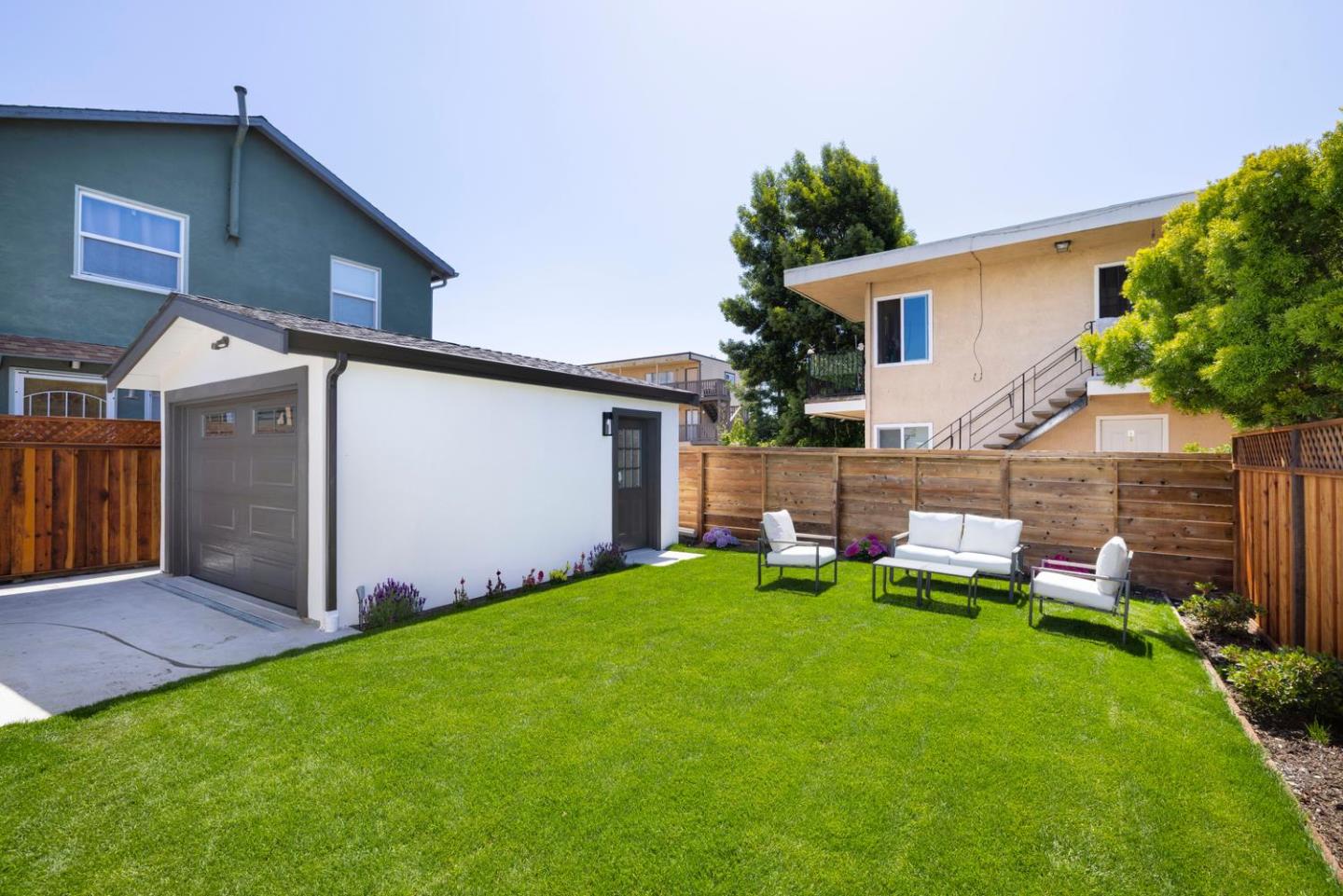 Property photo 44