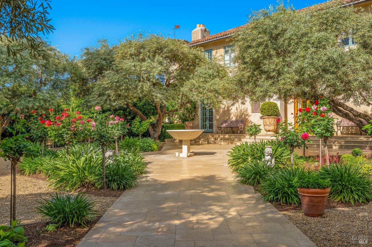 Property photo 32