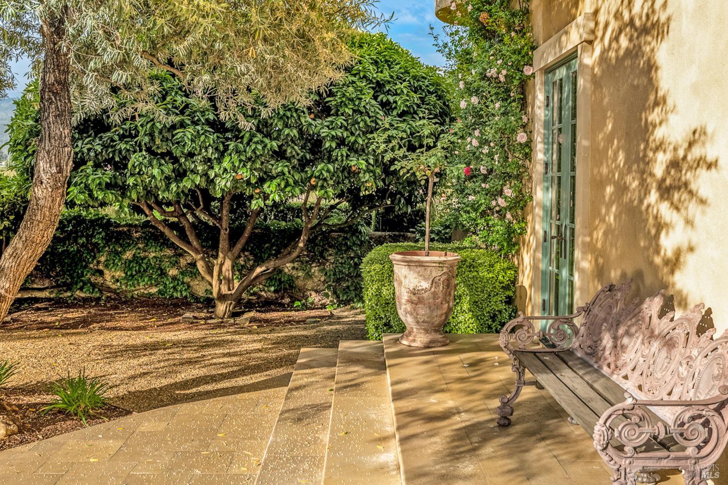 Property photo 33