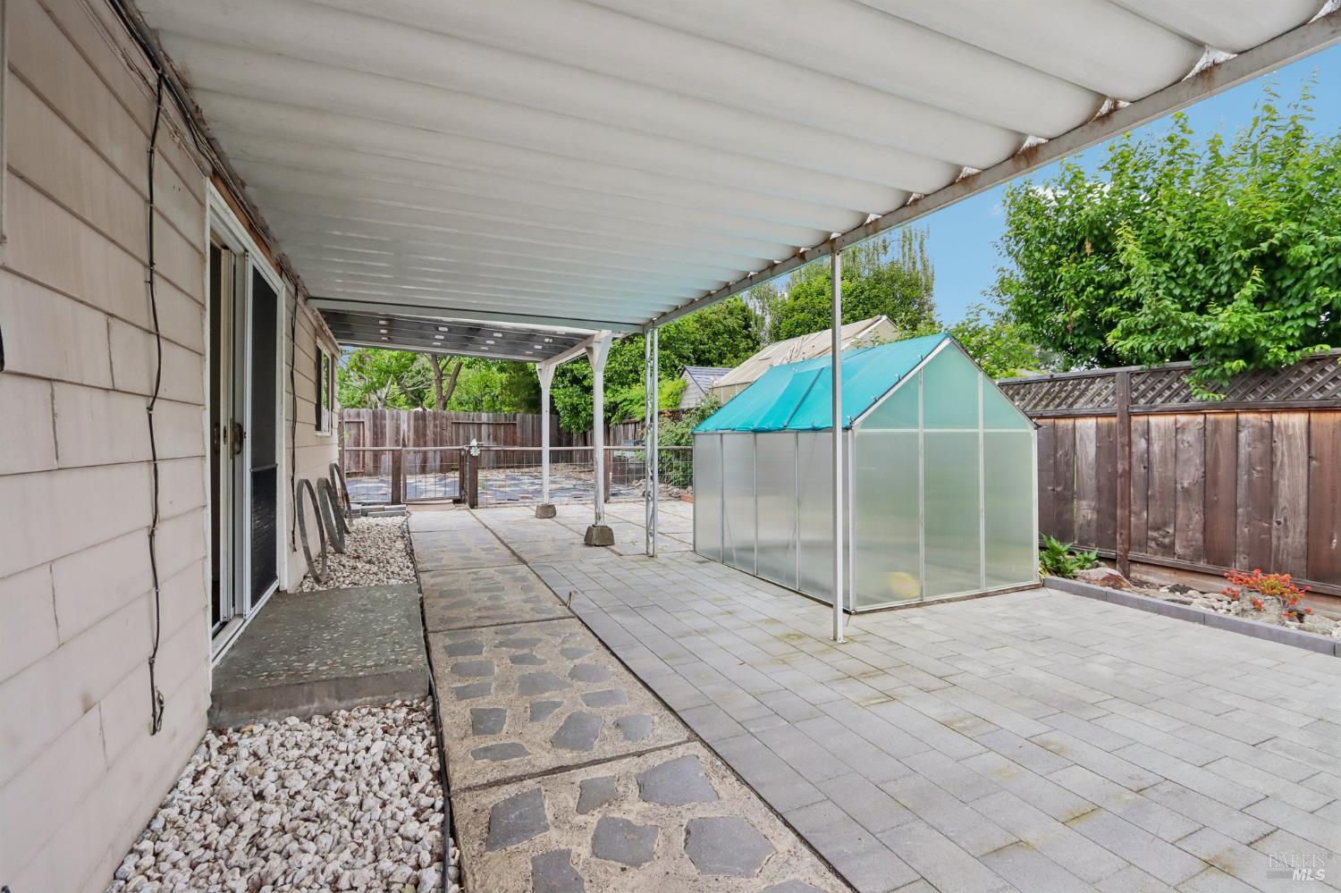 Property photo 34
