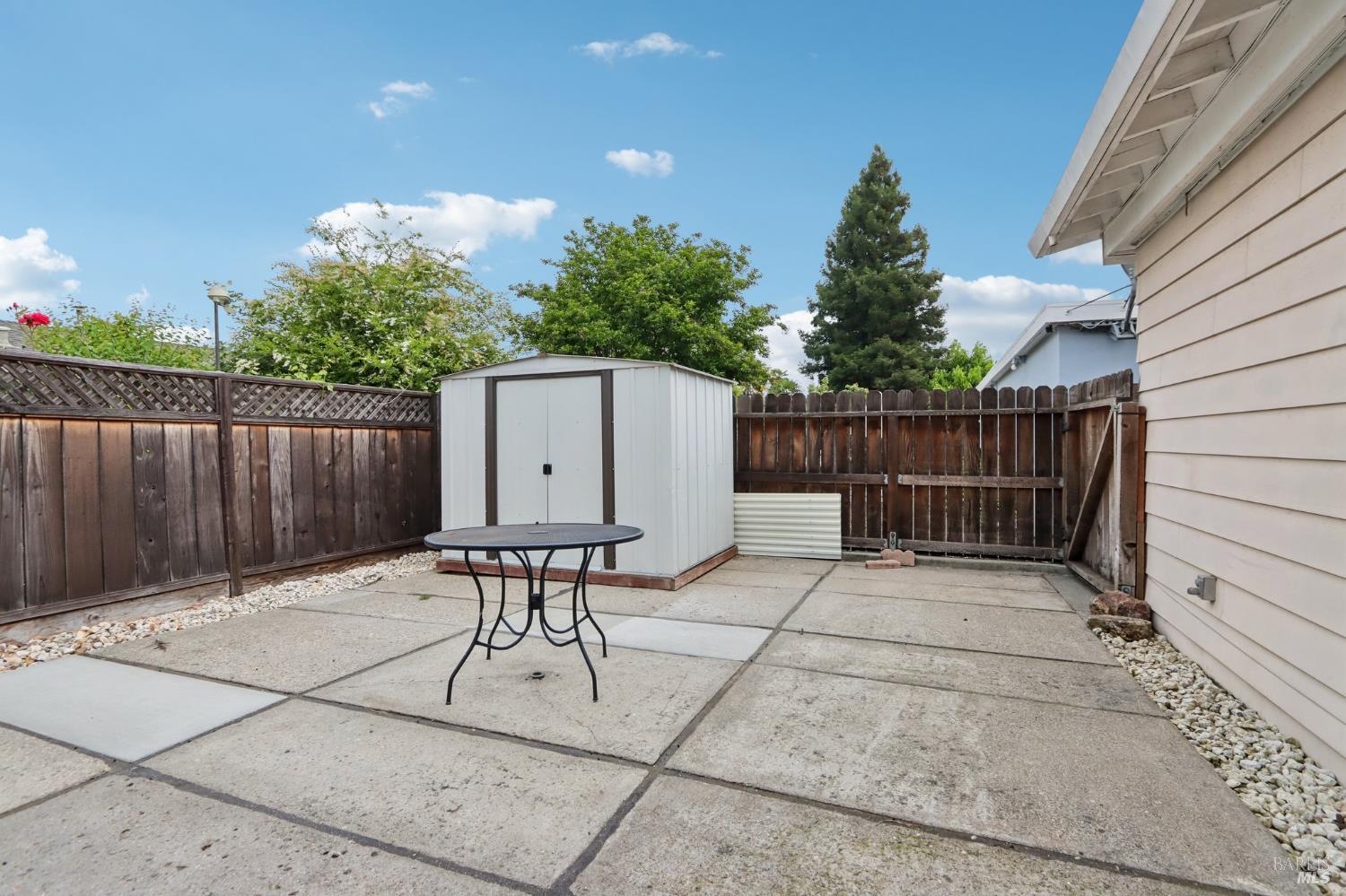 Property photo 35