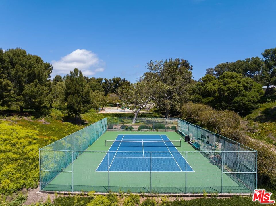 Property photo 28