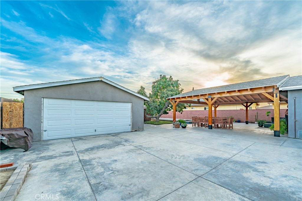 Property photo 43