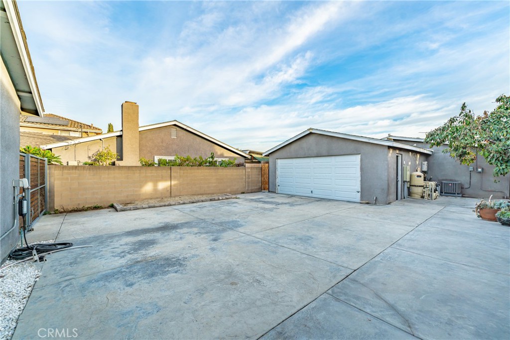 Property photo 44