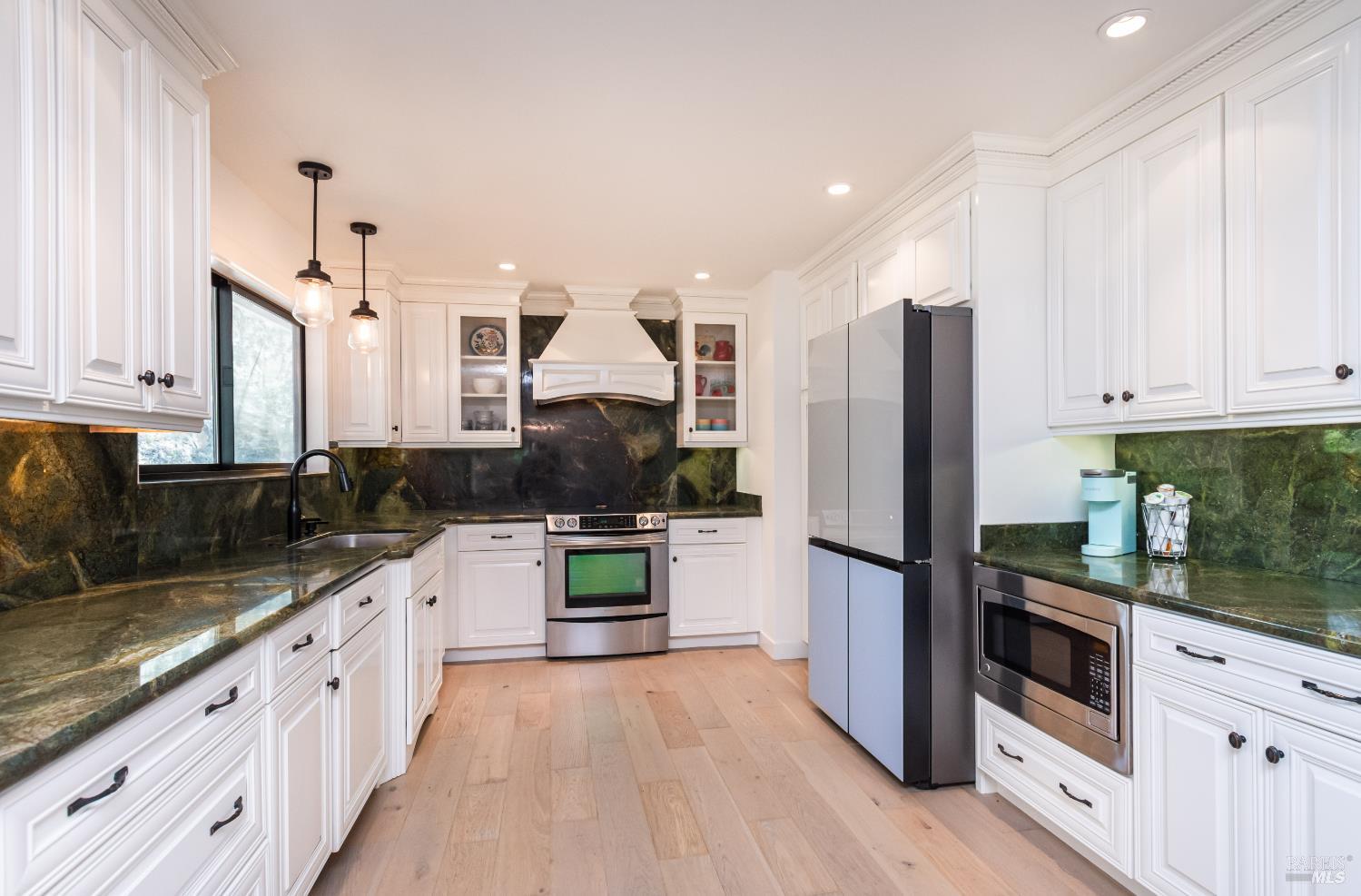 Property photo 38