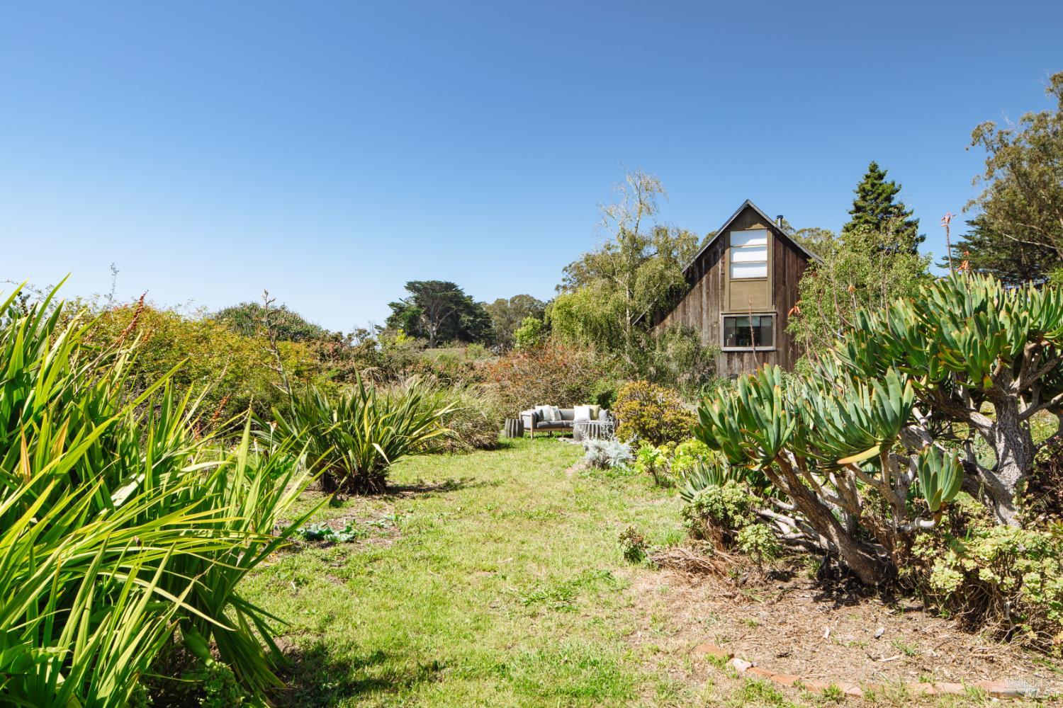 Property photo 44
