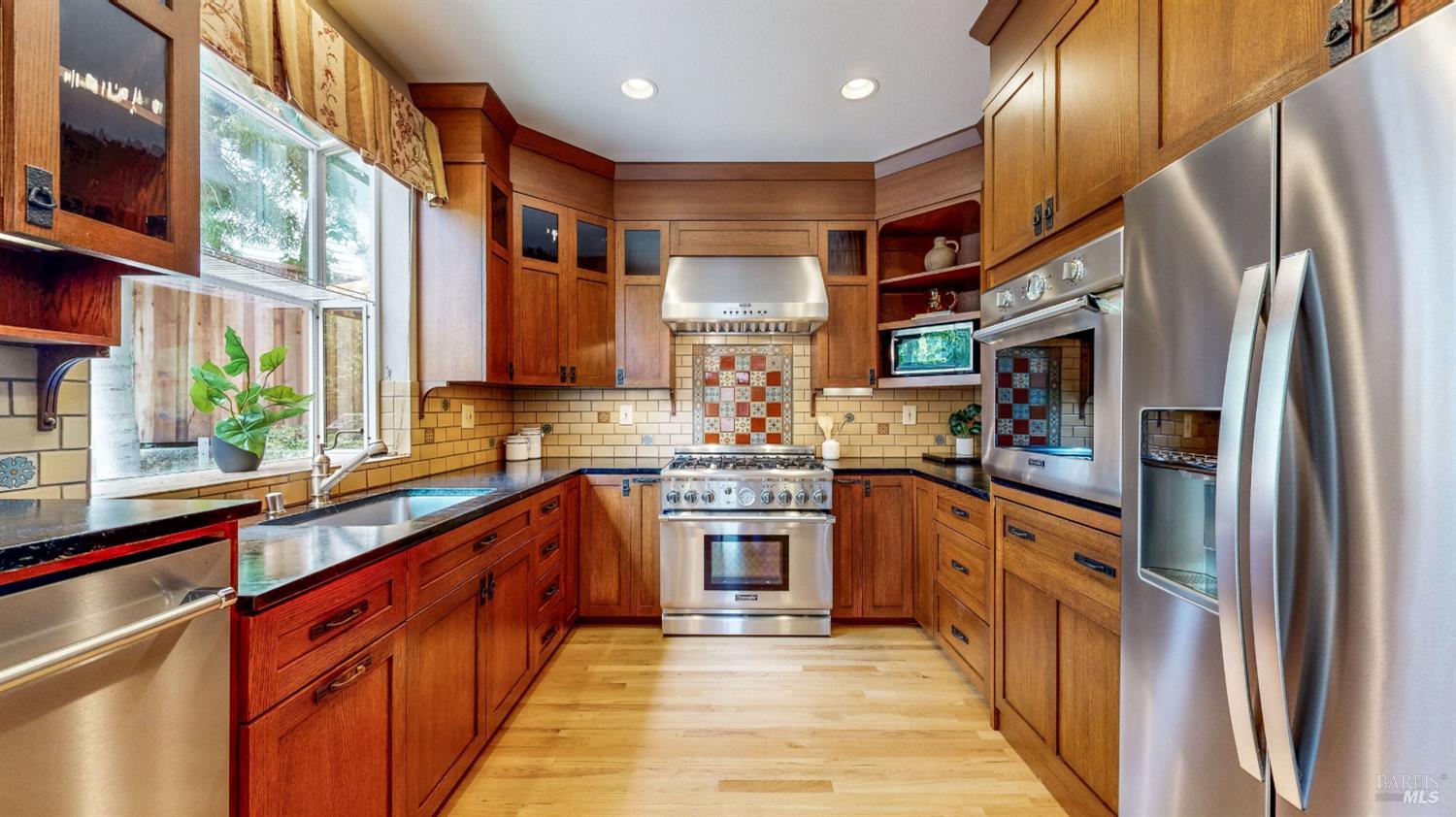 Property photo 24