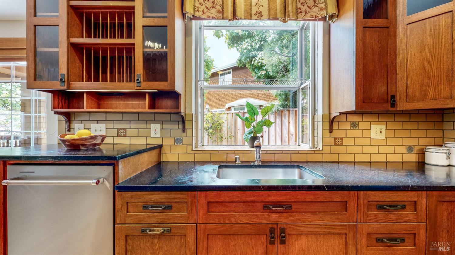 Property photo 28