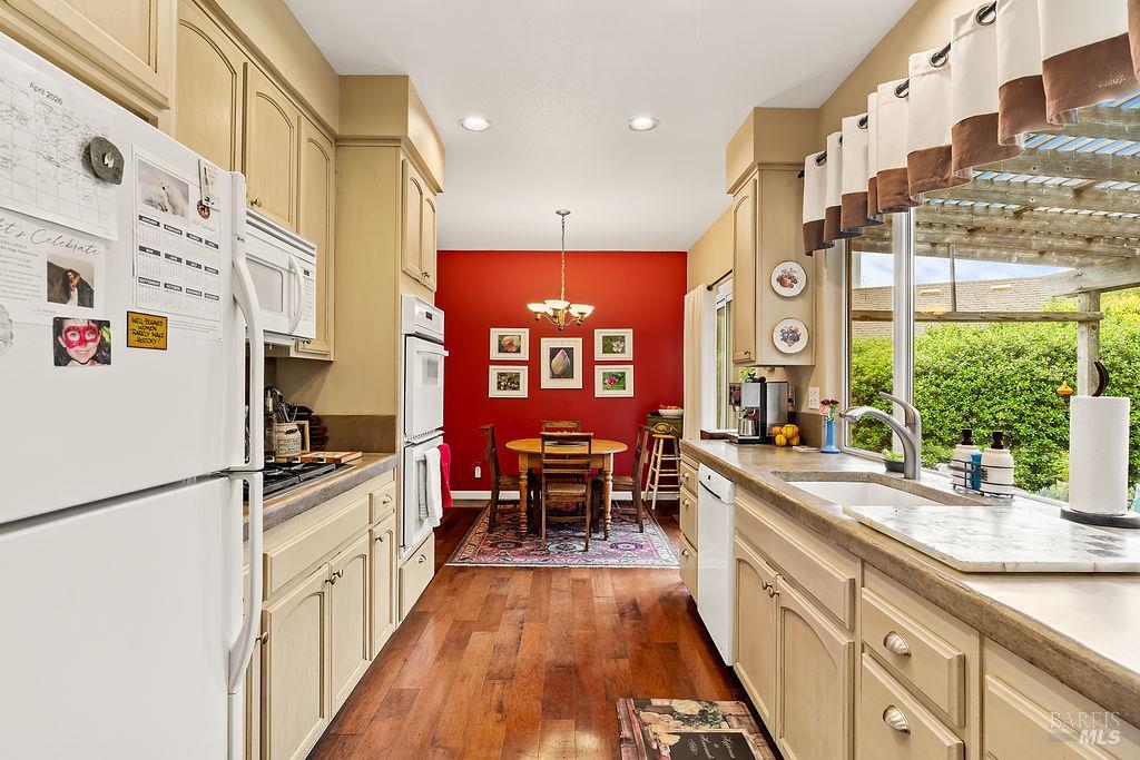 Property photo 35