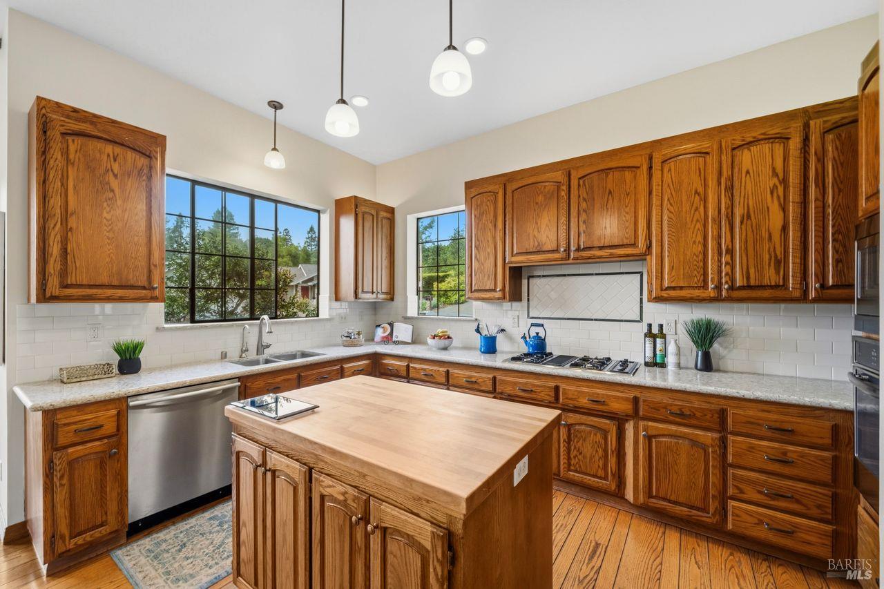 Property photo 32