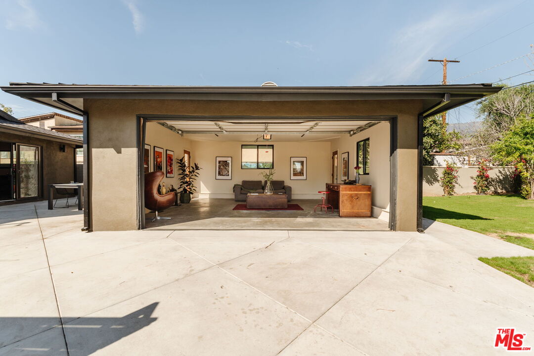 Property photo 31